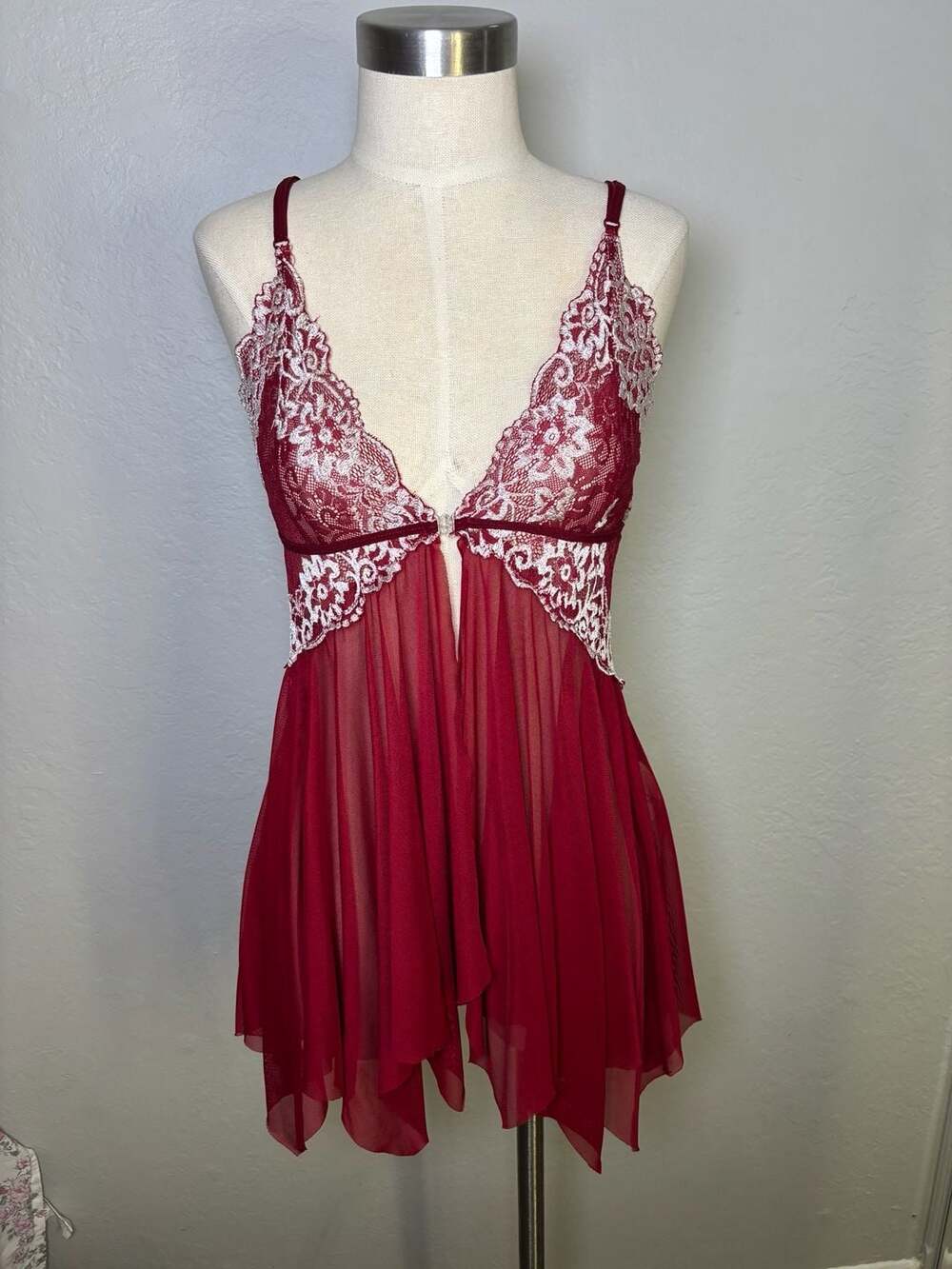 Intimate Lace Top - Picture 9 of 12